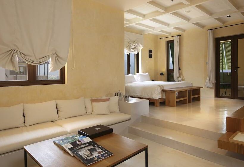 Номер Стандартный с Видом, Toscana Town Square Suites