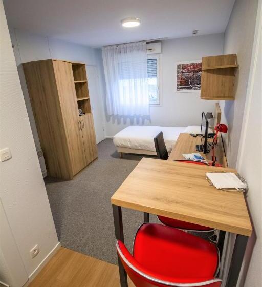 Студия Стандарт, Kosy Appart Hôtel Le Champ De Mars Reims