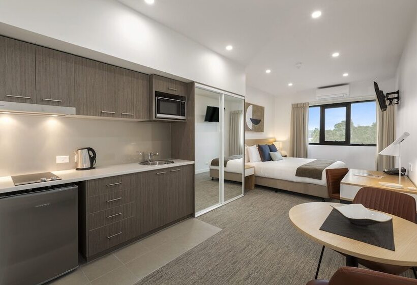 스탠다드 스튜디오, Quest Nowra