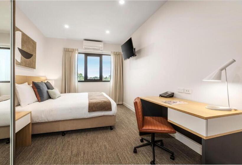 스탠다드 스튜디오, Quest Nowra