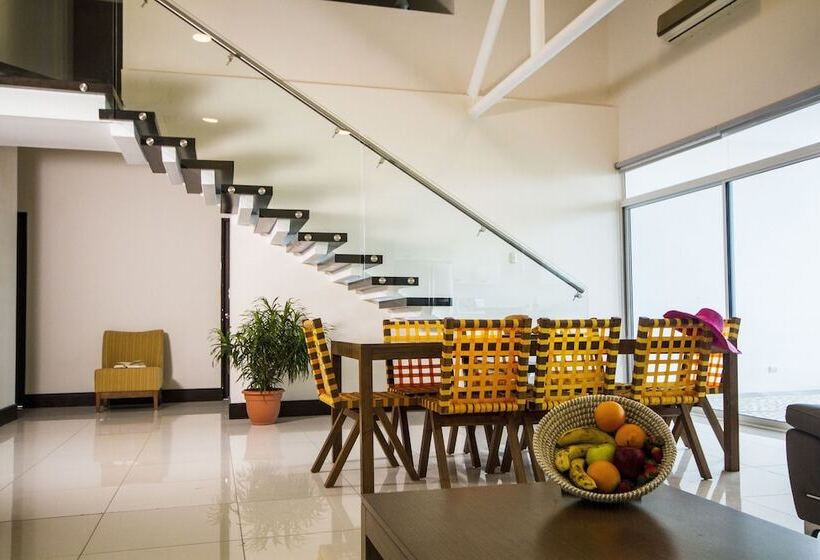 1 Bedroom Penthouse Apartment, Puerto Azul