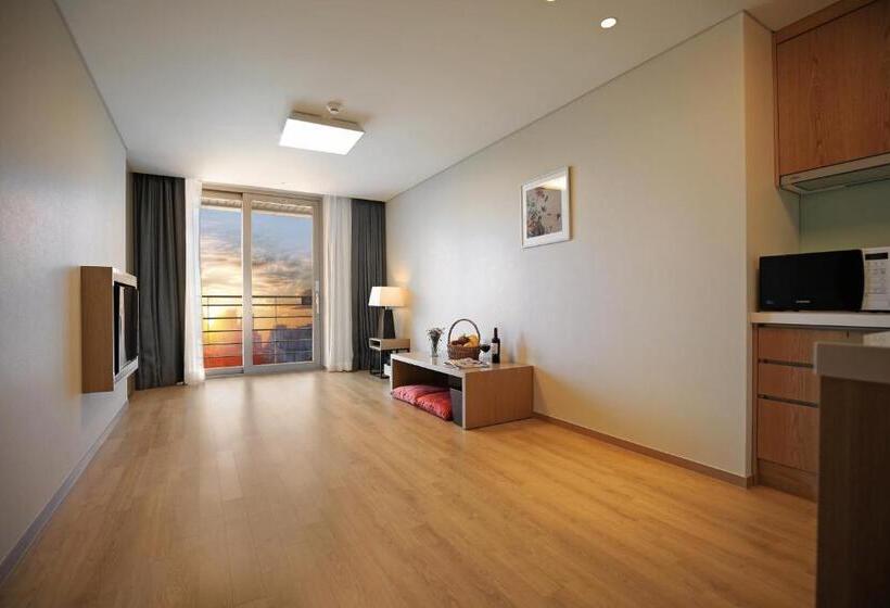 Suite Side Sea View, Best Western Haeundae