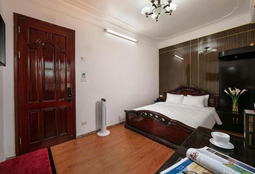 Superior Room, Little Diamond