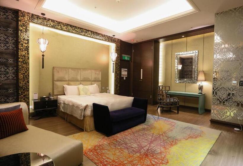 سوییت سوپریور, Mulan Motel Taipei