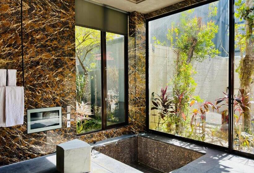 اتاق استاندارد با چشم‌انداز استخر, Mulan Motel Taipei