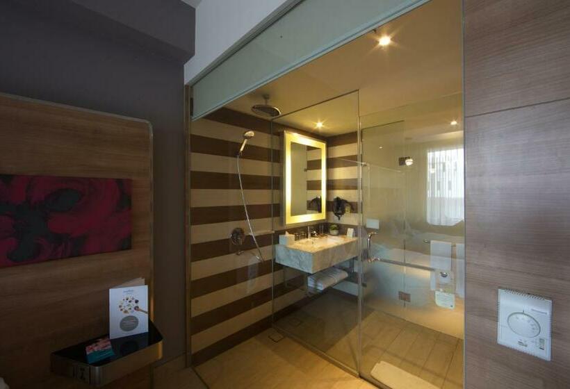 Номер Superior, Novotel Pekanbaru