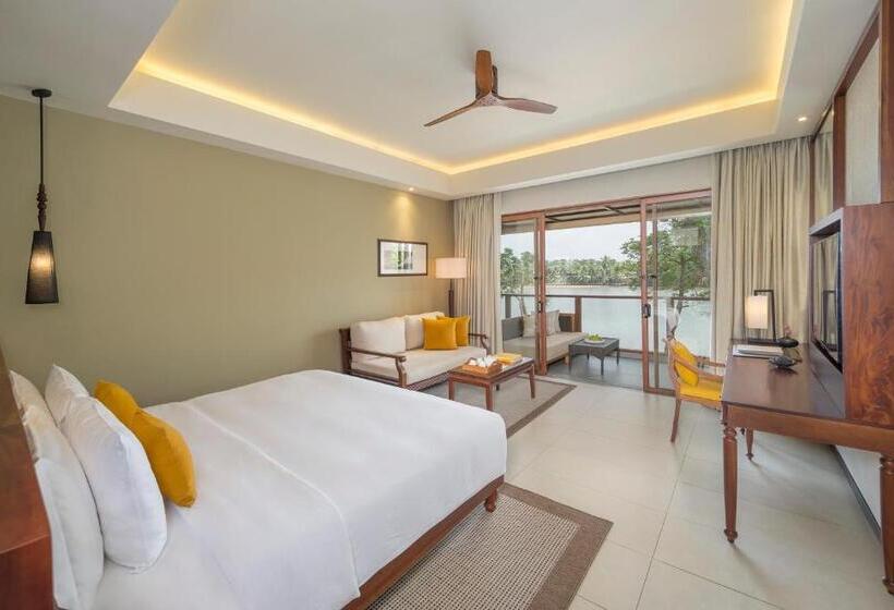 Номер Deluxe Вид на Озеро, Anantara Kalutara Resort