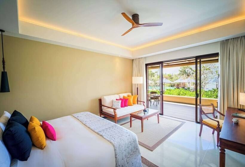 Номер Deluxe, Anantara Kalutara Resort