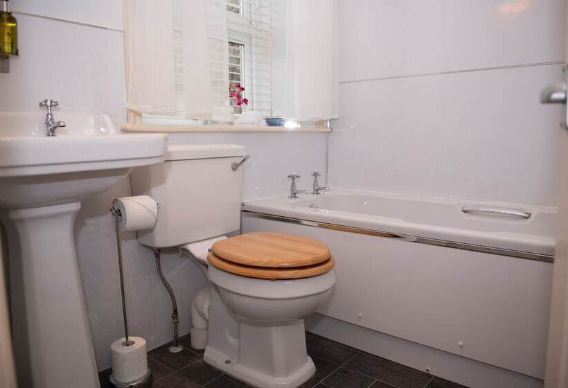 Номер Стандарт, Milton House Studio Apartment Suites