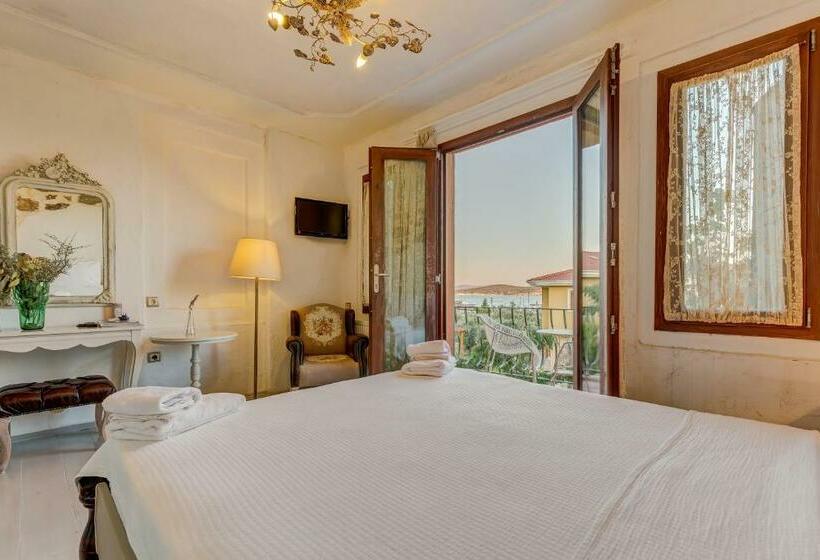 اتاق استاندارد, Cunda Battalos Küçük Otel