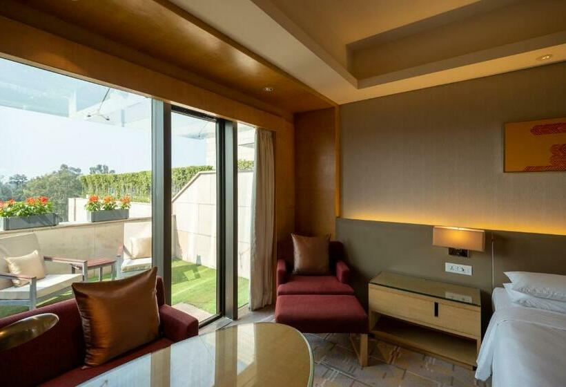 اتاق استاندارد با تخت بزرگ, Hyatt Regency Chandigarh