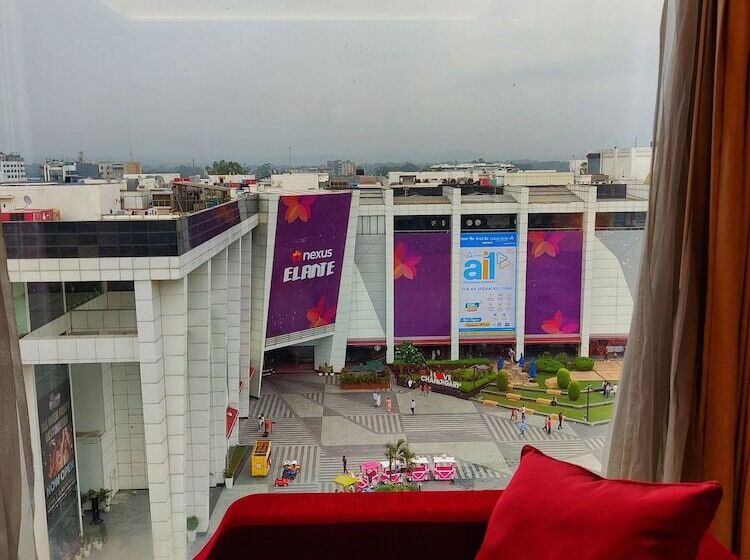 سوییت, Hyatt Regency Chandigarh