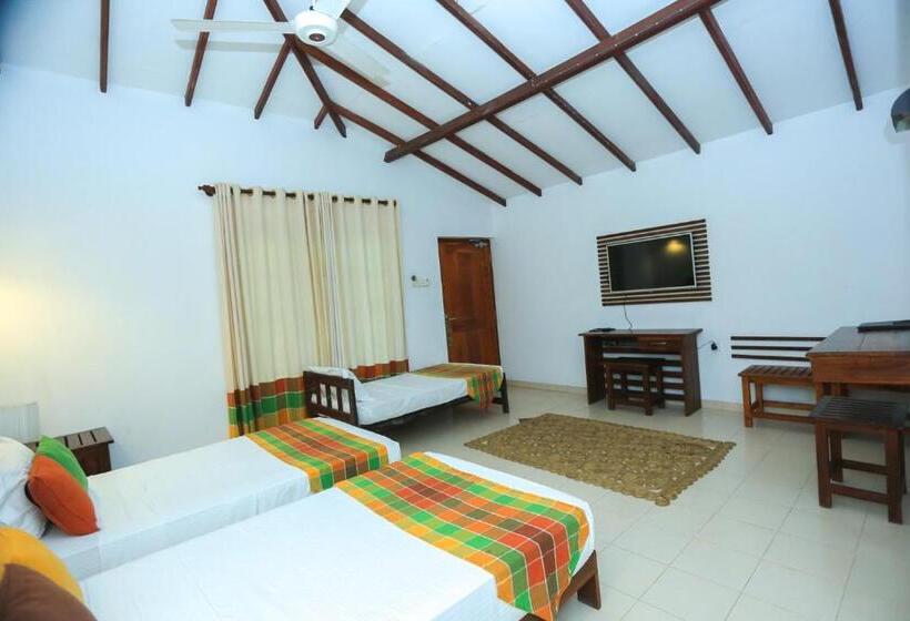 Номер Стандарт Вид на Сад, Royal Retreat, Sigiriya 5 Mins To Sigiriya Rock