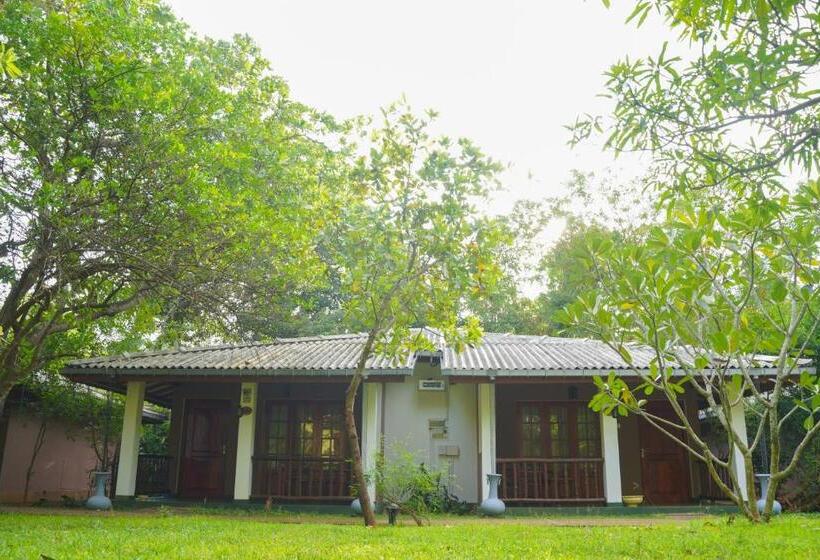 Номер Стандарт Вид на Сад, Royal Retreat, Sigiriya 5 Mins To Sigiriya Rock