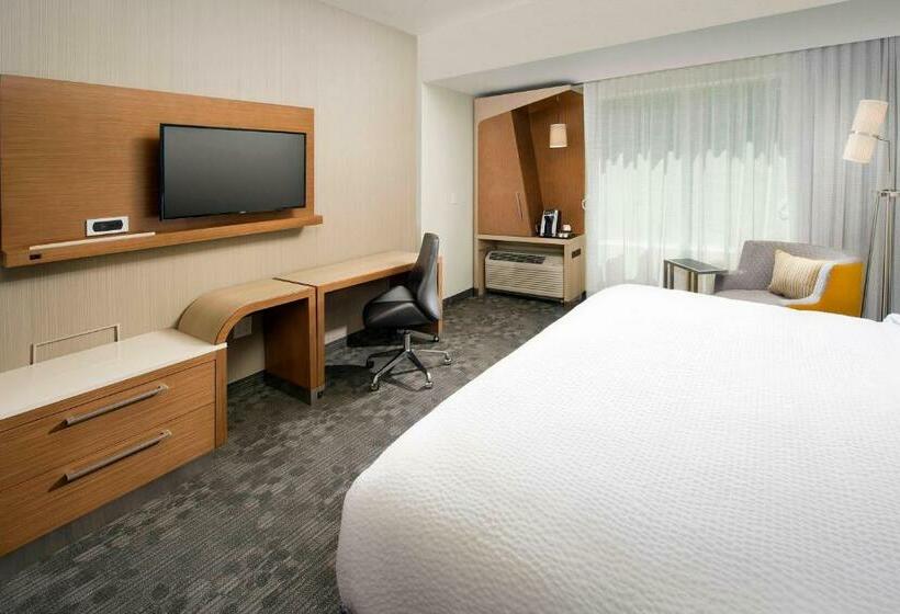 스탠다드 룸 킹사이즈 침대, Courtyard By Marriott Atlanta Ne/duluth Sugarloaf