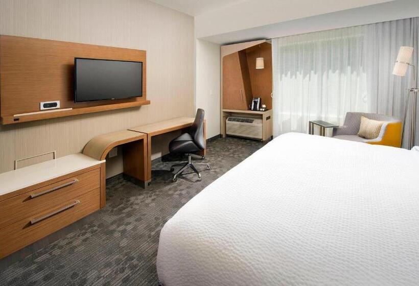 장애인을 위한 킹사이즈 침대 스탠다드 룸, Courtyard By Marriott Atlanta Ne/duluth Sugarloaf