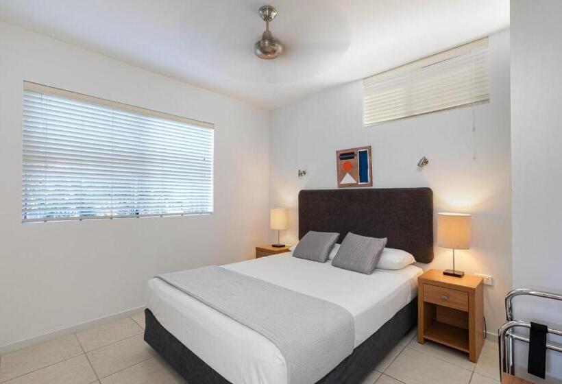 Апартаменты 1 Спальня Вид на Море, Waterview Airlie Beach
