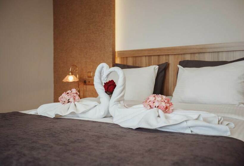 Suite Deluxe Vista Mar, Aksular
