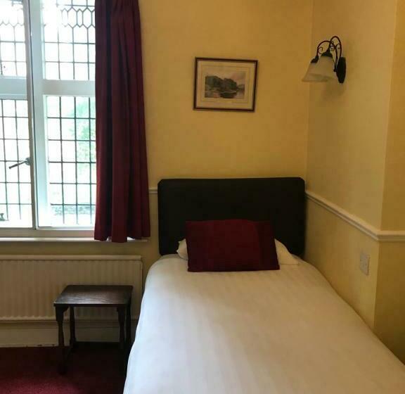 스탠다드 싱글 룸, Barons Court