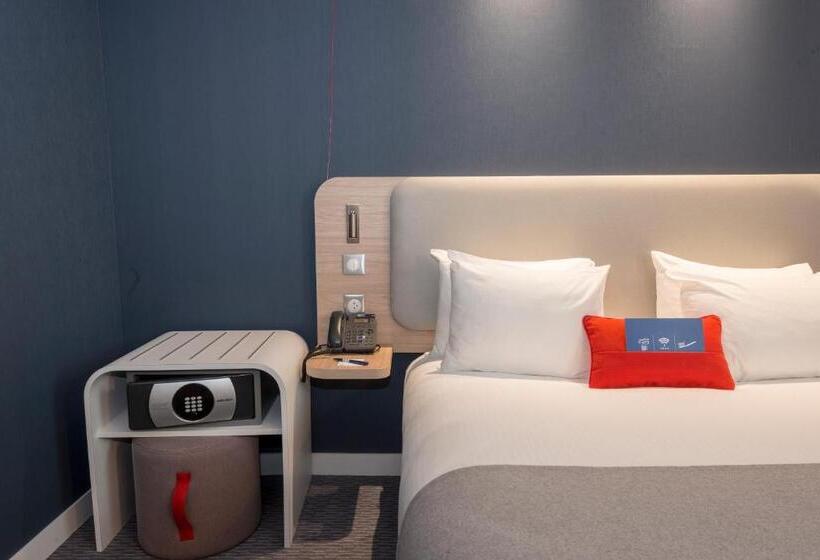 اتاق استاندارد برای معلولان, Holiday Inn Express Paris   Velizy, An Ihg