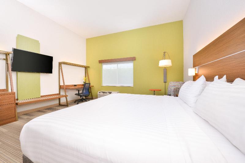 带大床的标准间, Holiday Inn Express & Suites Salem, An Ihg