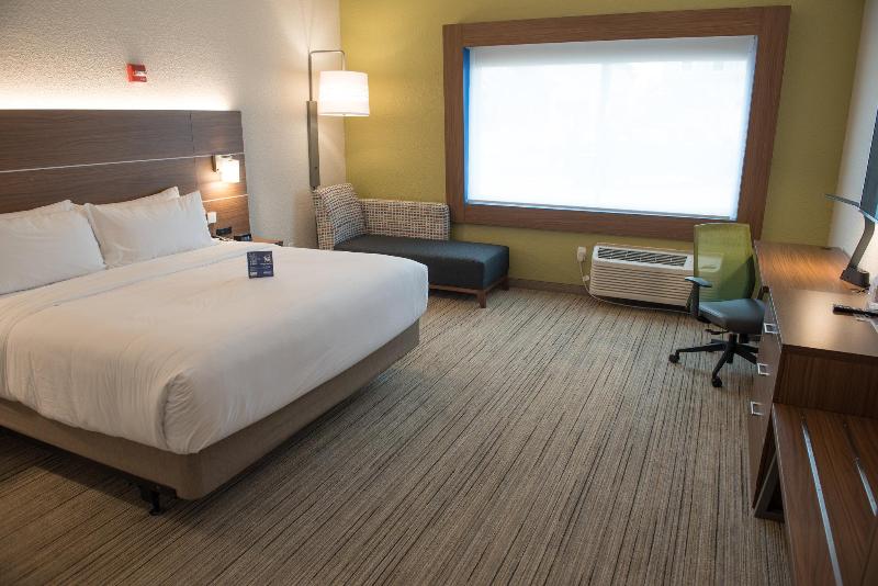 适合残疾人士使用的套间, Holiday Inn Express & Suites Salem, An Ihg