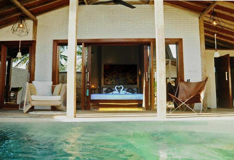 ویلا دلوکس 2 خوابه, Kaleydo Villas