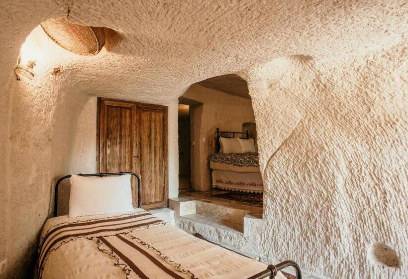 豪华三人间, Village Cave House