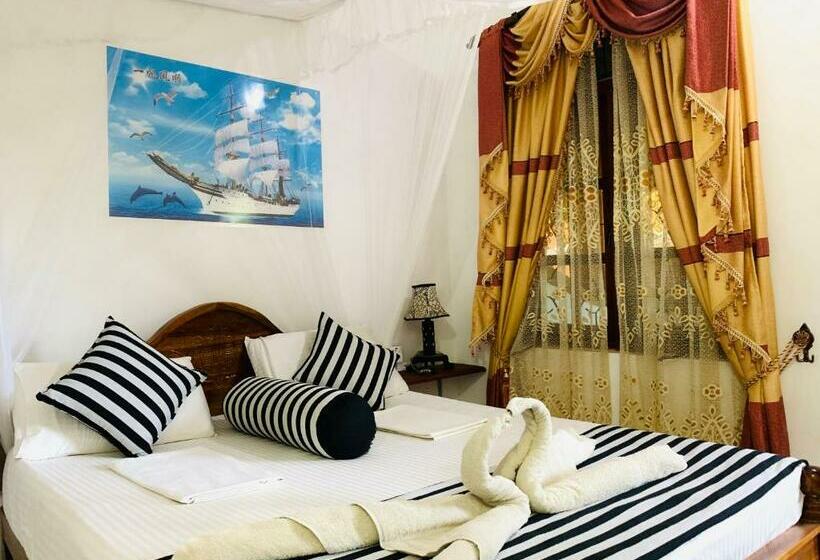 Номер Deluxe, Sisira Natural Lodge   Sigiriya