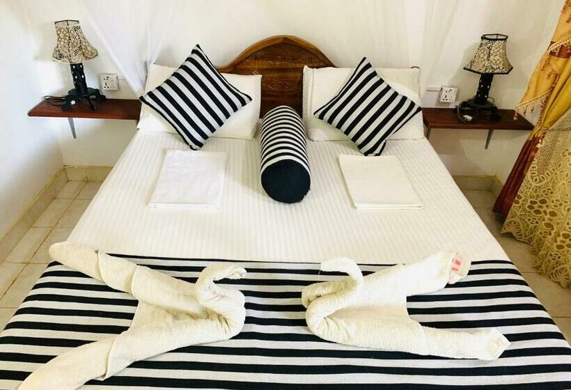 Номер Стандарт, Sisira Natural Lodge   Sigiriya