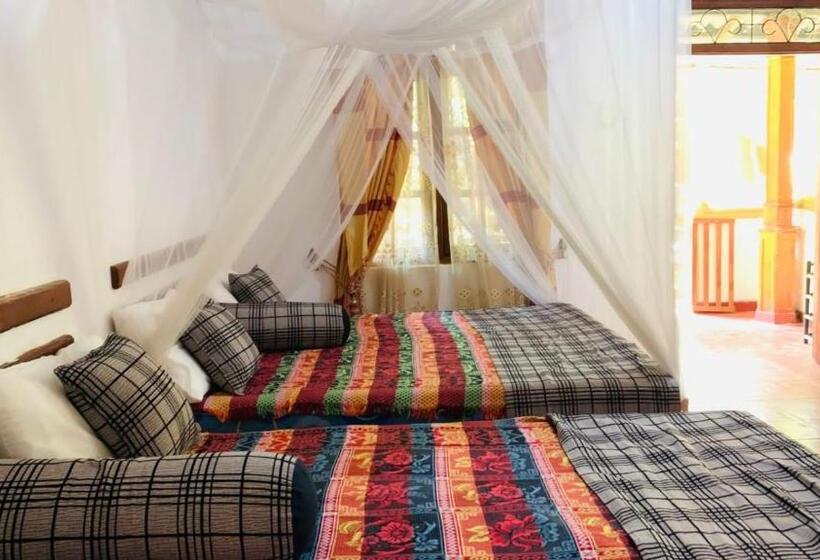 Семейный Номер Deluxe, Sisira Natural Lodge   Sigiriya