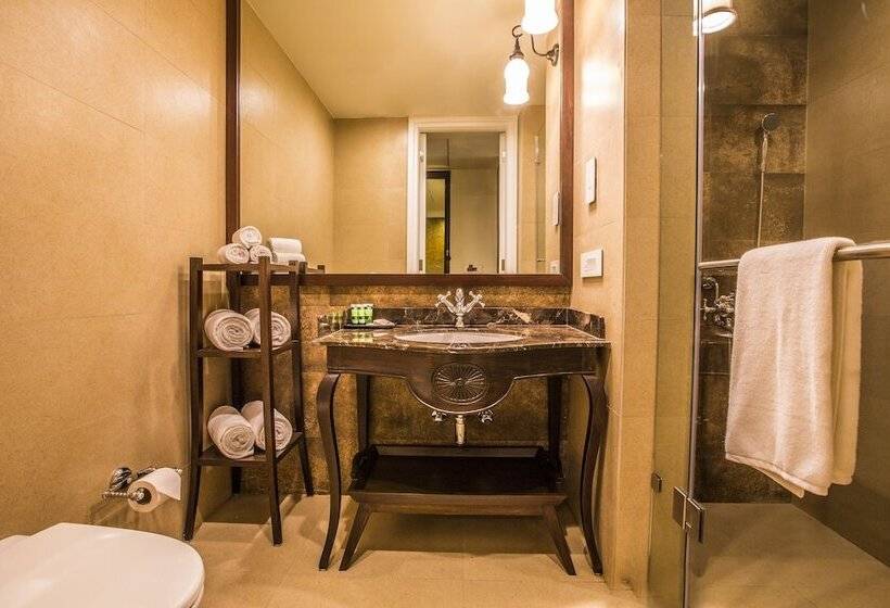 家庭套房, Rhythm Lonavala  An Allsuite Resort