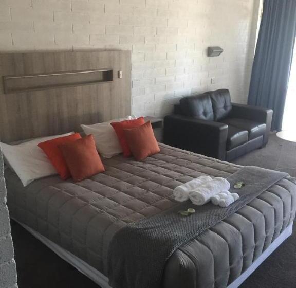 Номер Deluxe, Thomas Lodge Motel