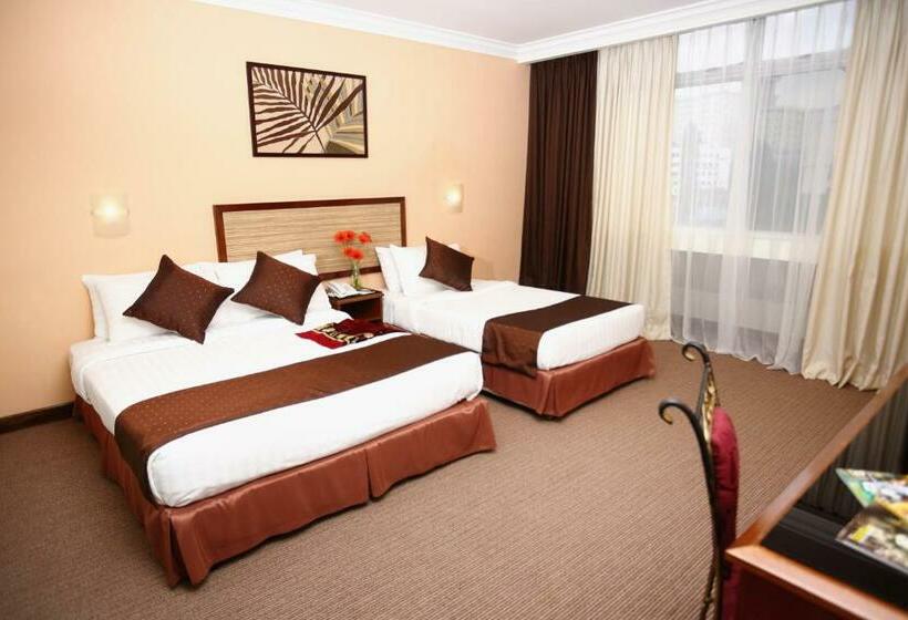 Семейный Номер, Th Hotel Kelana Jaya