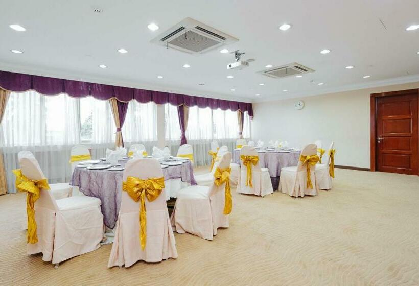Номер Superior, Th Hotel Kelana Jaya
