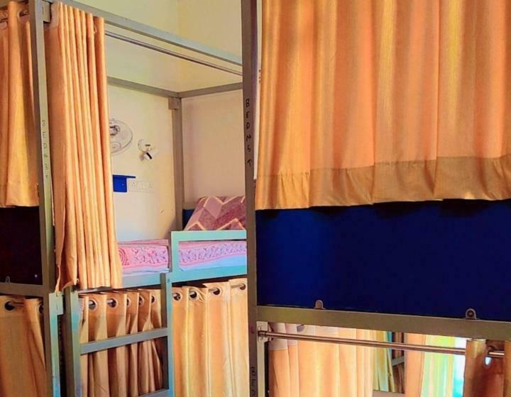 Кровать в Общей Комнате, Taj Backpackers Hostel