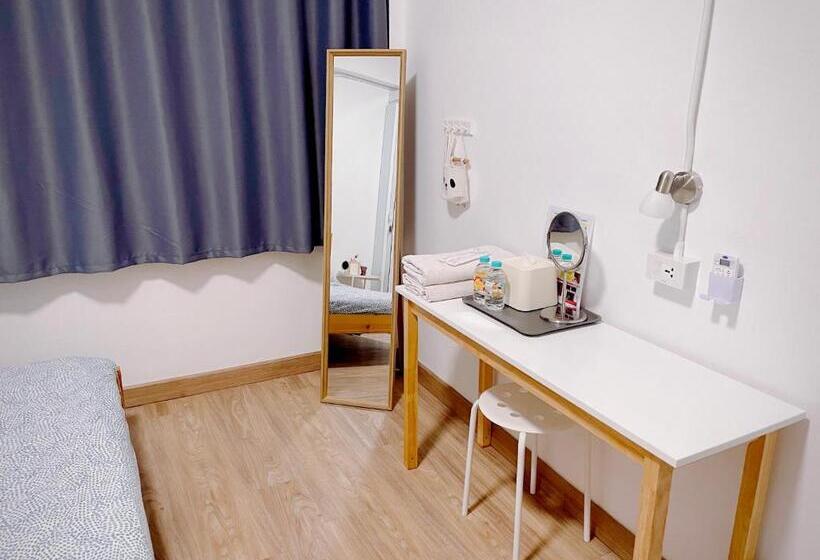 Четырехместный Номер Стандарт, Room Story Hostel