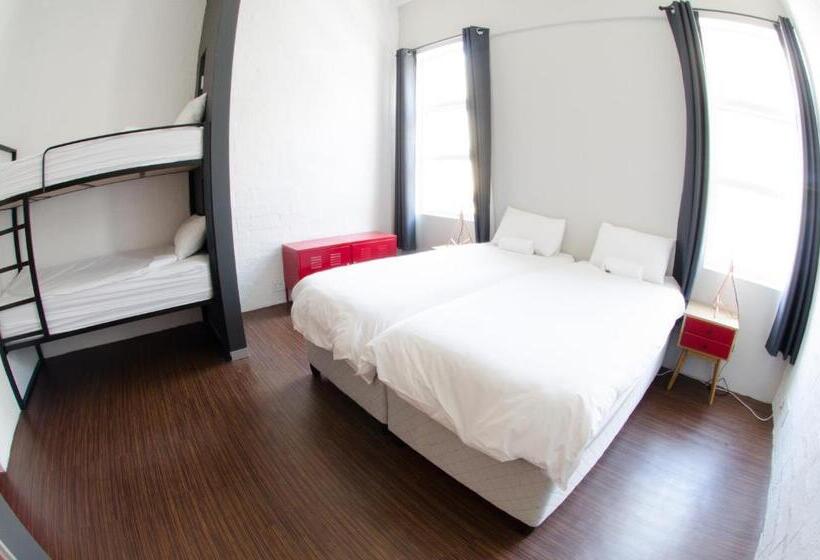 Семейный Номер, 91 Loop Boutique Hostel