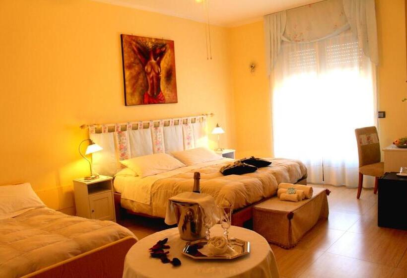 اتاق استاندارد سه نفره, B&b Eremes