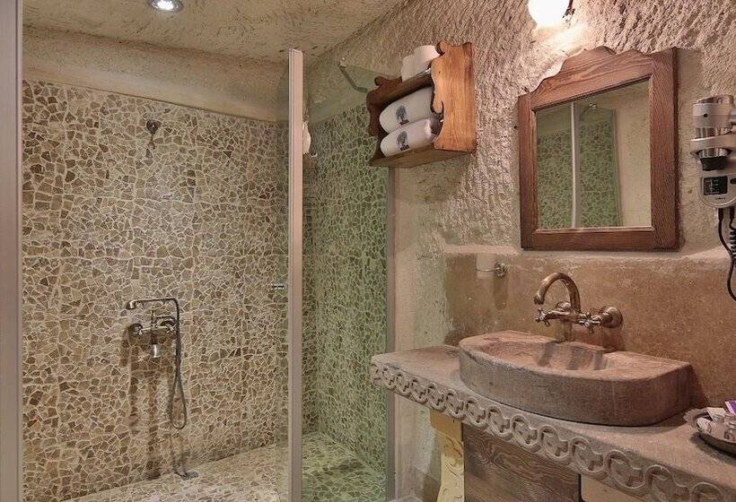 سوییت, Phocas Cave Suites