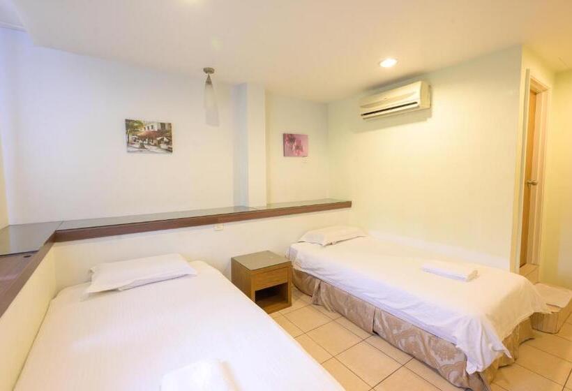 Номер Deluxe, Uptown Kajang