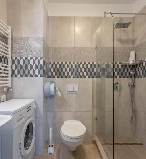 Апартаменты Deluxe 1 Спальня, Maple Tree Budget Apartments