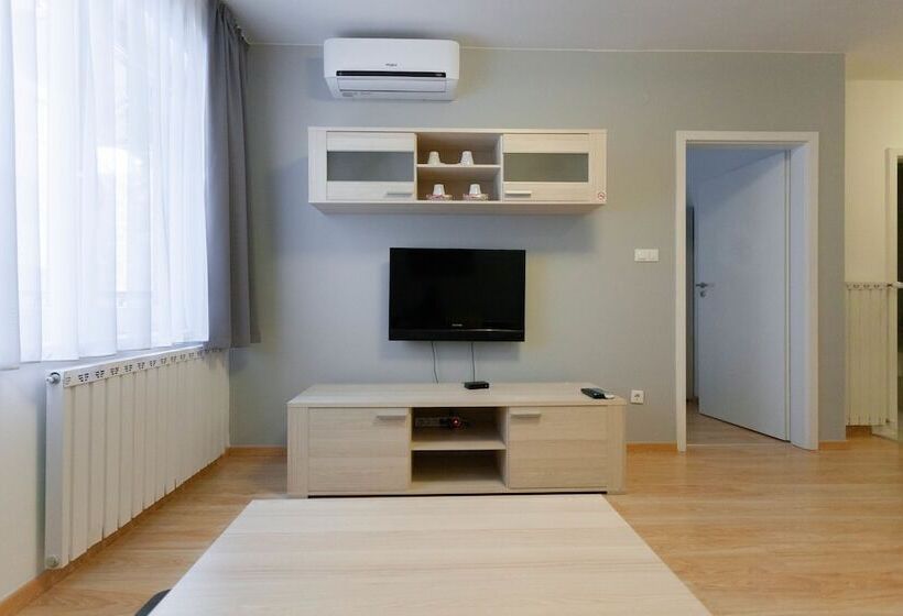 Апартаменты 1 Спальня, Maple Tree Budget Apartments