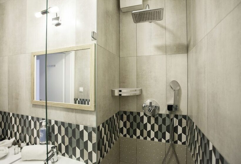 Апартаменты Deluxe 2 Спальни, Maple Tree Budget Apartments