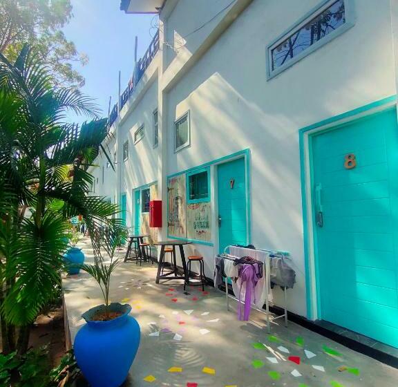 공동 객실, Gili Beach Bum Hostel