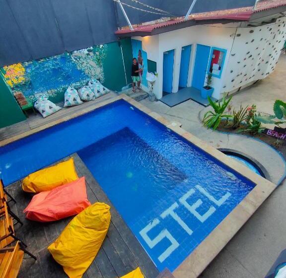공동 객실, Gili Beach Bum Hostel