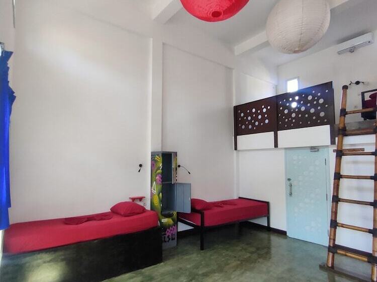 공동 객실, Gili Beach Bum Hostel