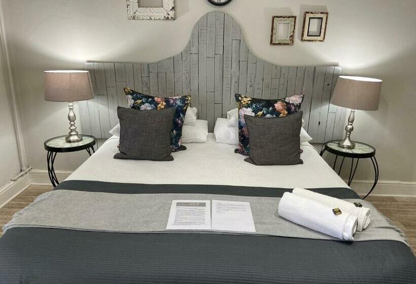 Номер Стандарт, Cape Karoo Guesthouse