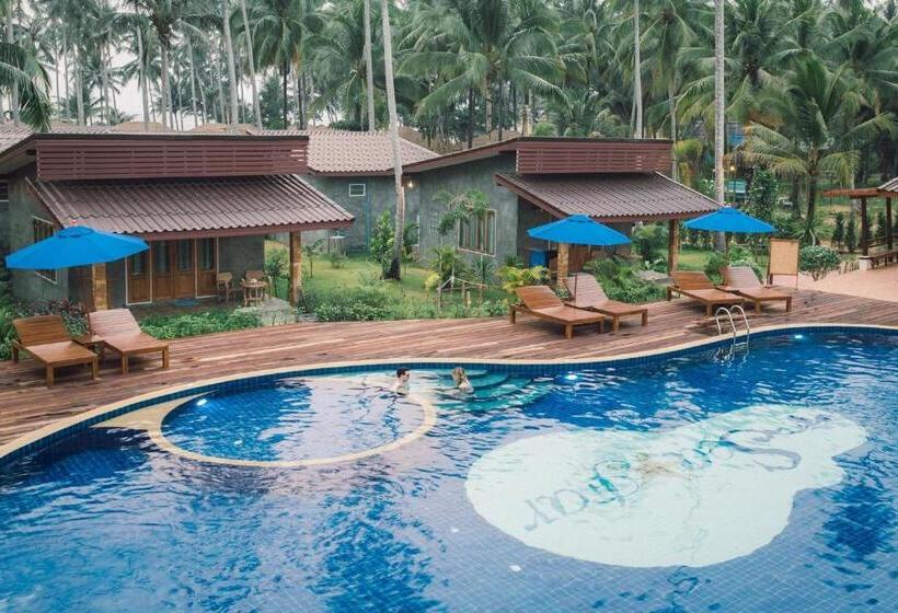 Номер Стандарт Вид на Бассейн, Seafar Resort