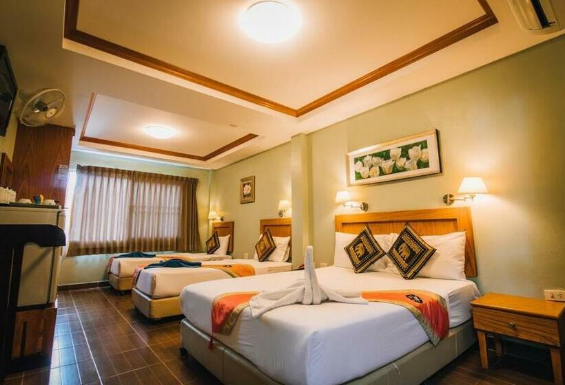 Четырехместный Номер Стандарт, Chilli Hotel&restaurant